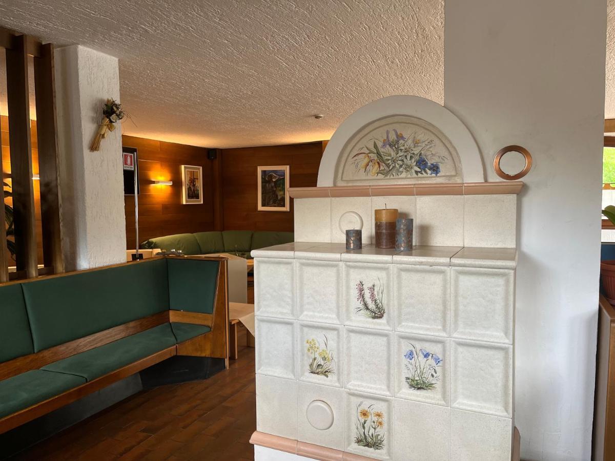 סנטה קתרינה ואלפורבה Hotel Alle Tre Baite מראה חיצוני תמונה