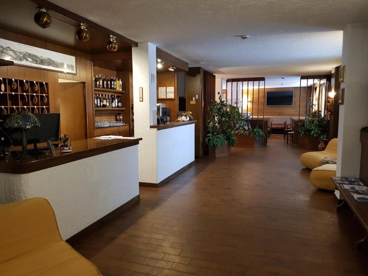 סנטה קתרינה ואלפורבה Hotel Alle Tre Baite מראה חיצוני תמונה