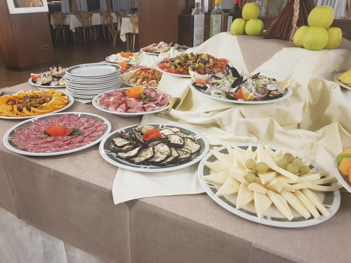 סנטה קתרינה ואלפורבה Hotel Alle Tre Baite מראה חיצוני תמונה