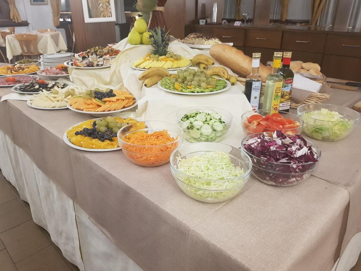 סנטה קתרינה ואלפורבה Hotel Alle Tre Baite מראה חיצוני תמונה