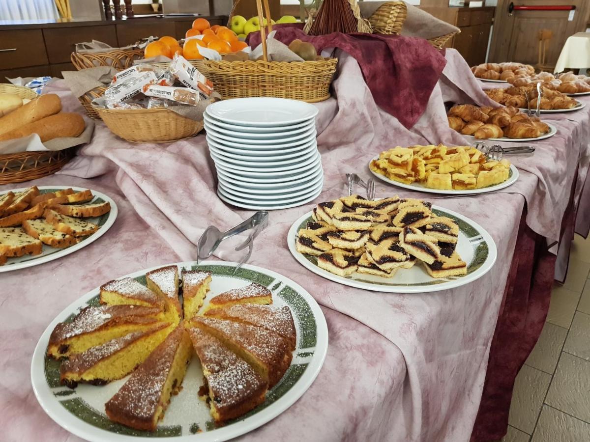 סנטה קתרינה ואלפורבה Hotel Alle Tre Baite מראה חיצוני תמונה