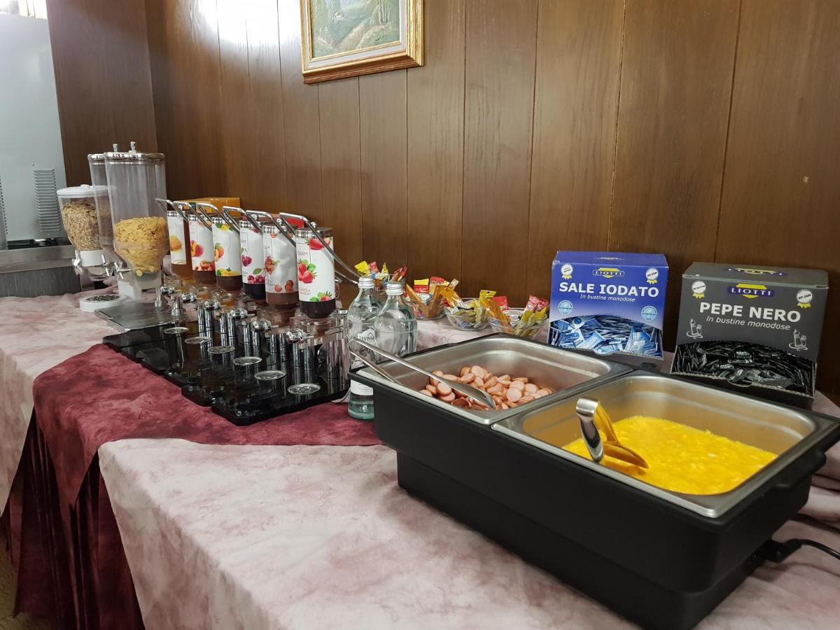 סנטה קתרינה ואלפורבה Hotel Alle Tre Baite מראה חיצוני תמונה